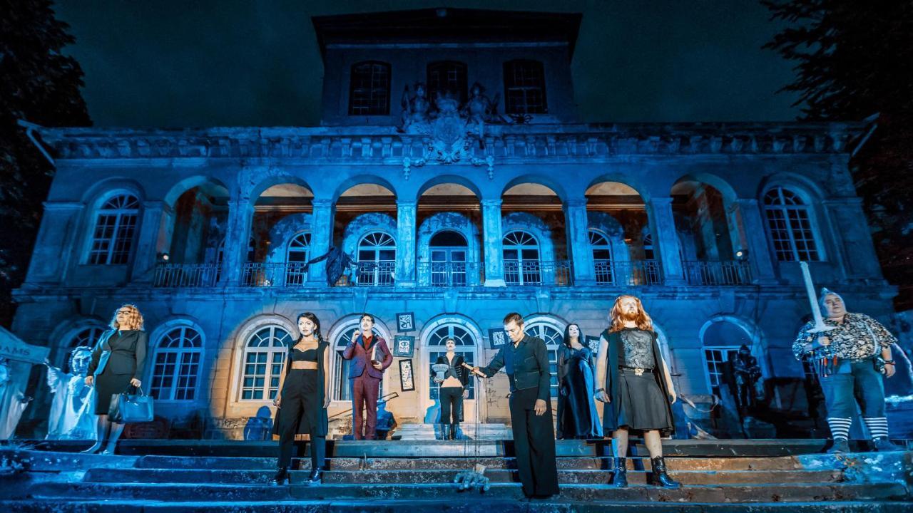 Understaytement Am Schloss Dresden Eksteriør billede